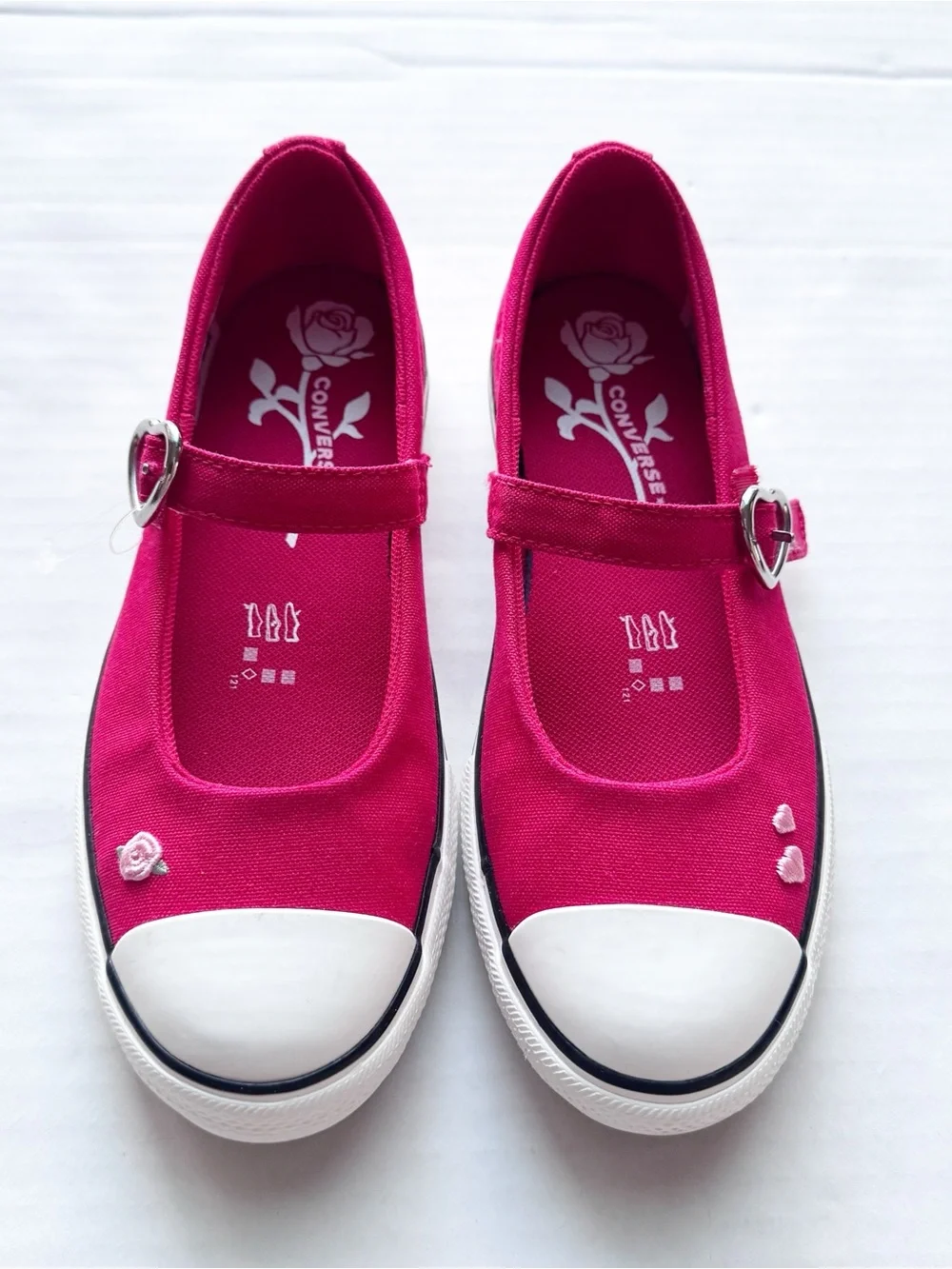 Converse New' Chuck Taylor All Star Dainty Mary Jane Sneaker NWOT